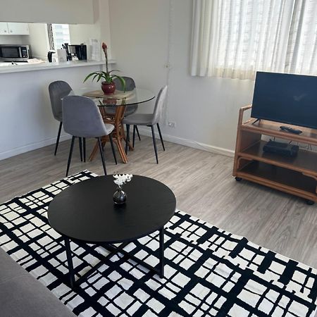 1508- Heart Of Waikiki With Kitchen-Free Parking-King Bed-Corner Unit Apartment Хонолулу Екстериор снимка