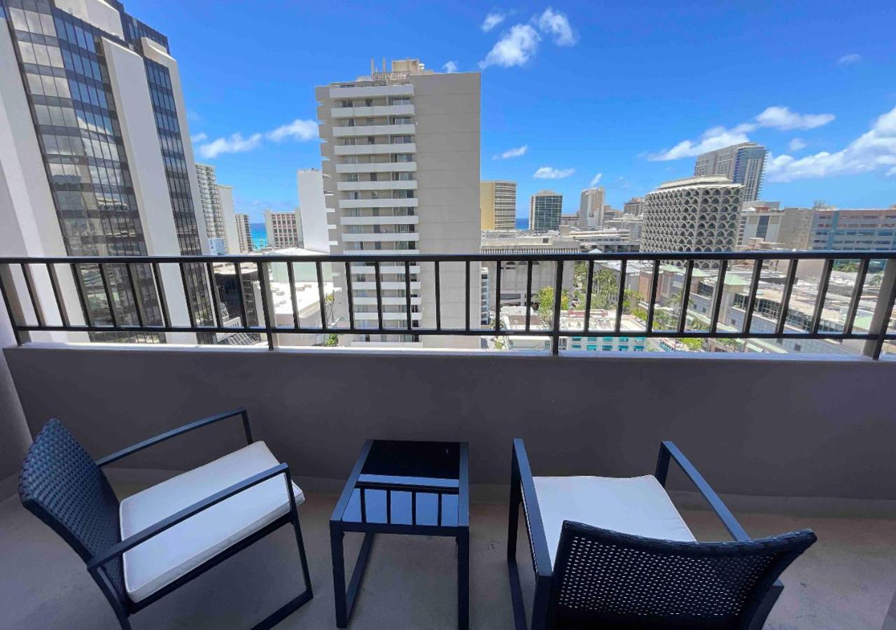 1508- Heart Of Waikiki With Kitchen-Free Parking-King Bed-Corner Unit Apartment Хонолулу Екстериор снимка