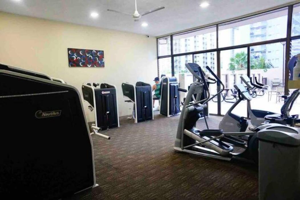 1508- Heart Of Waikiki With Kitchen-Free Parking-King Bed-Corner Unit Apartment Хонолулу Екстериор снимка