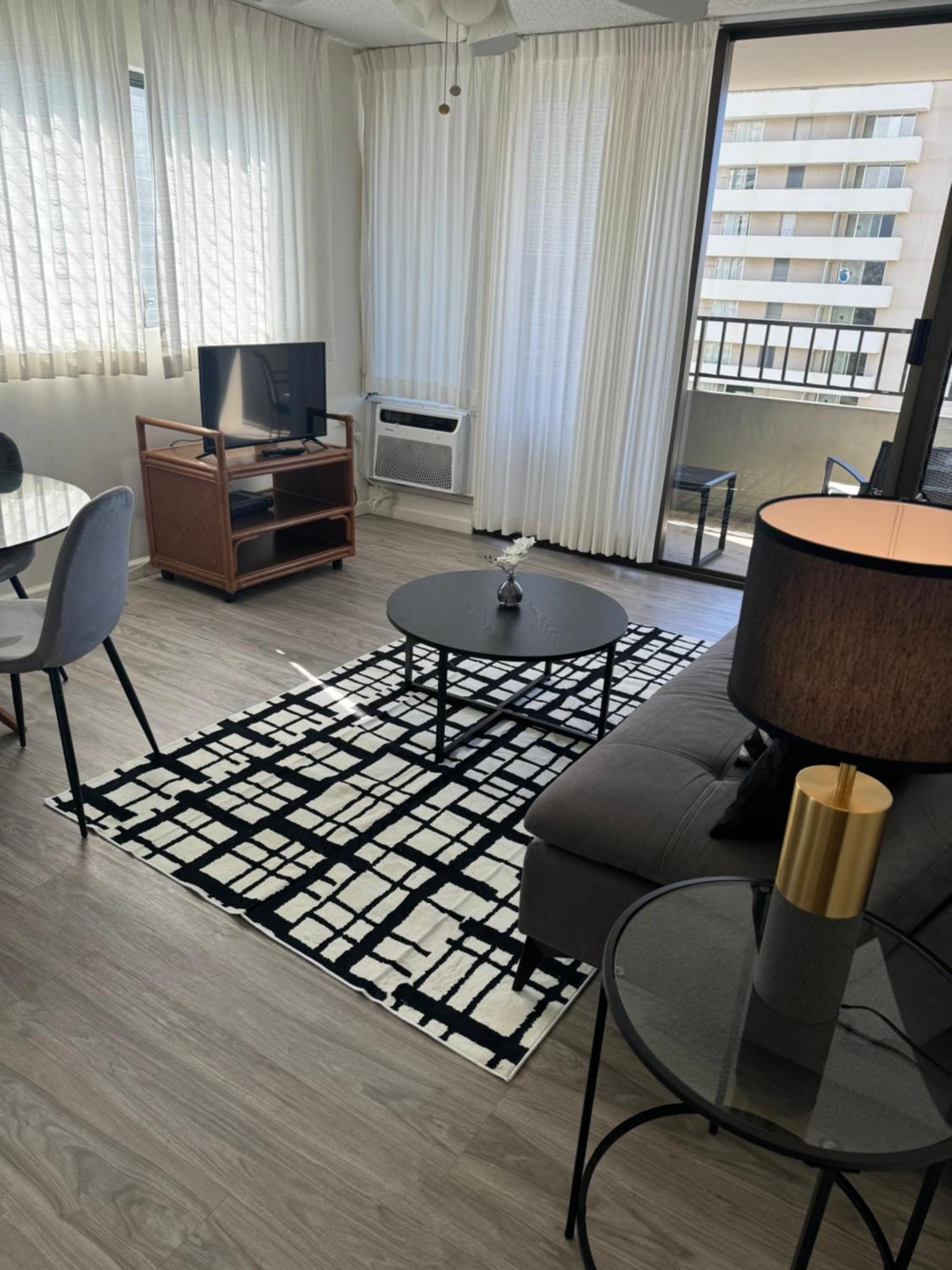 1508- Heart Of Waikiki With Kitchen-Free Parking-King Bed-Corner Unit Apartment Хонолулу Екстериор снимка